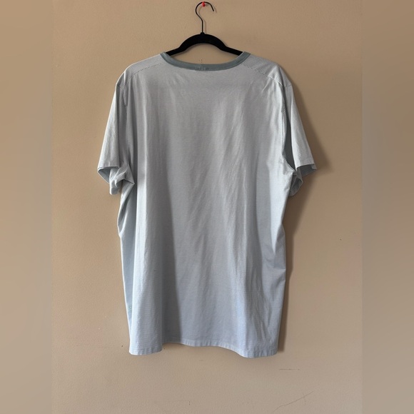 Lululemon The Fundamental T Size XL Short Sleeve, Blue/Gray & White Stripe EUC - Picture 2 of 7